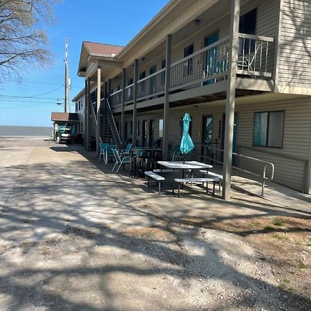 Lake Point Motel Marblehead Dış mekan fotoğraf