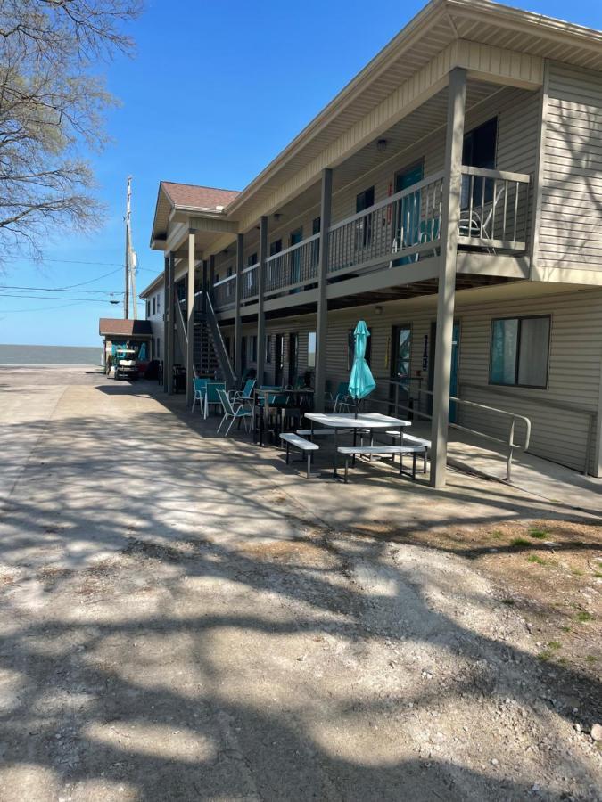 Lake Point Motel Marblehead Dış mekan fotoğraf