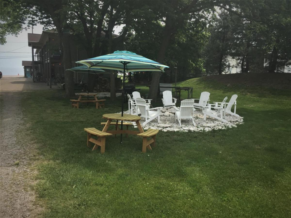 Lake Point Motel Marblehead Dış mekan fotoğraf