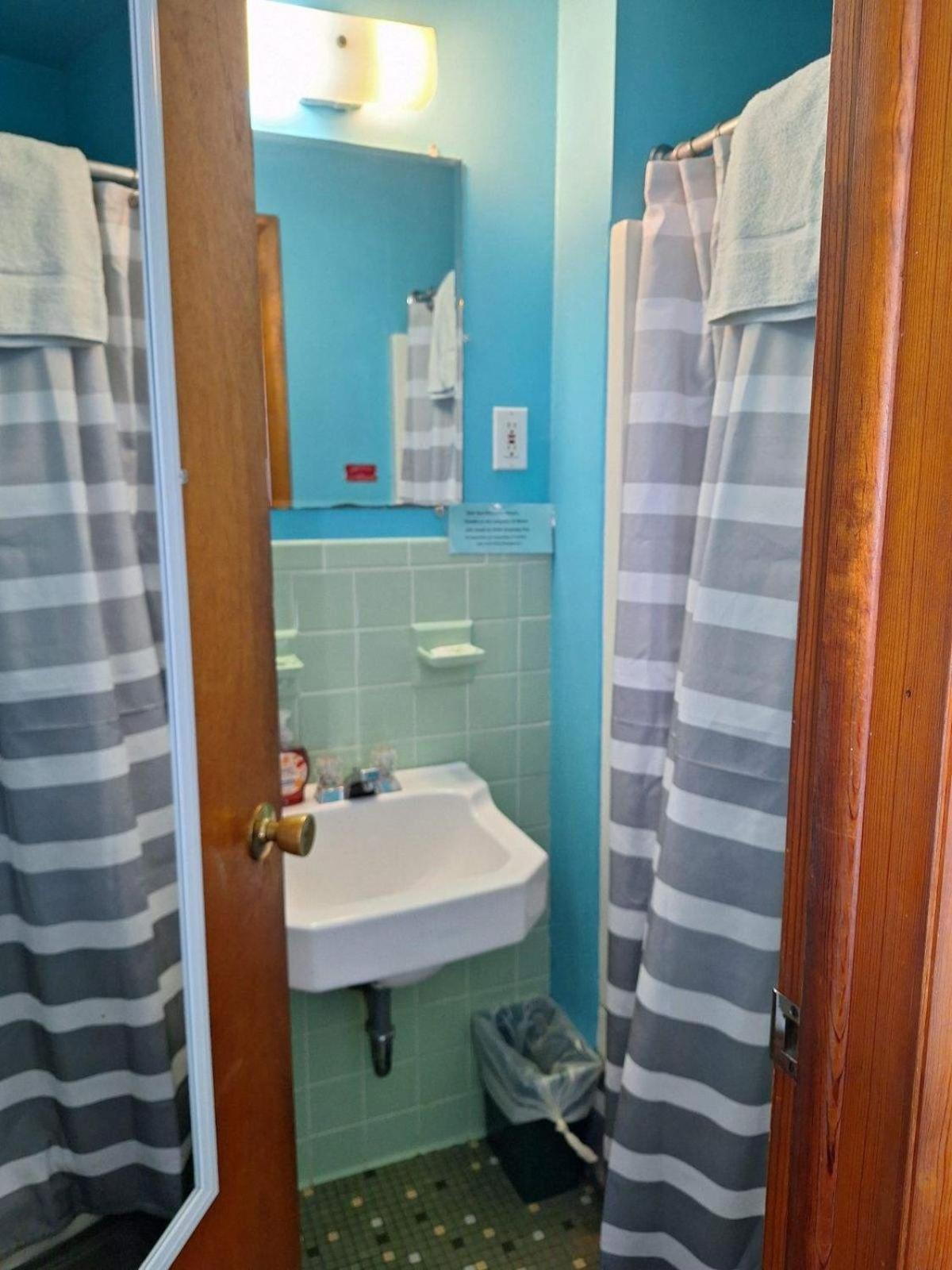 Lake Point Motel Marblehead Dış mekan fotoğraf